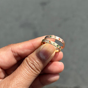 RAYA 14k Yellow Gold Rainbow Sapphire Hammered Ring Size 6.5